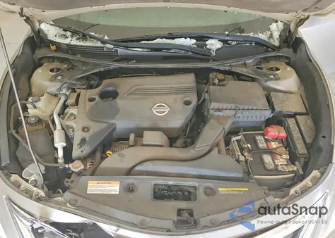 2015 Nissan Altima 2.5 z USA, uszkodzony, nr VIN 1N4AL3AP7FC179921